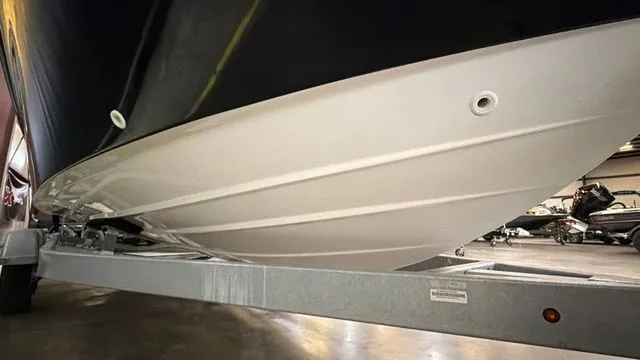 Slide: The Image of Bayliner T22 Center Console W/Mercury 250 2023 - 9