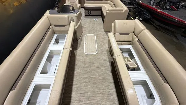 Slide: The Image of Godfrey Sweetwater 2286C W/Yamaha 150 2022 - 10