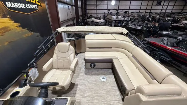 Slide: The Image of Godfrey Sweetwater 2286C W/Yamaha 150 2022 - 11