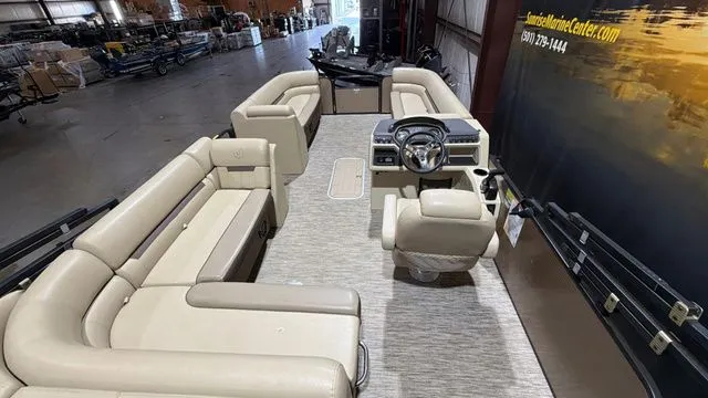 Slide: The Image of Godfrey Sweetwater 2286C W/Yamaha 150 2022 - 17