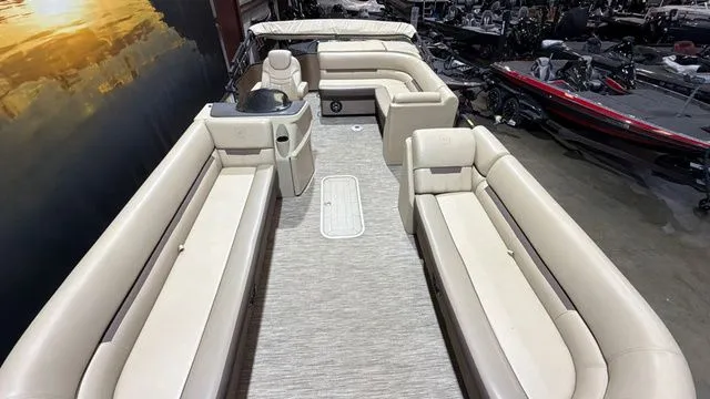 Slide: The Image of Godfrey Sweetwater 2286C W/Yamaha 150 2022 - 9