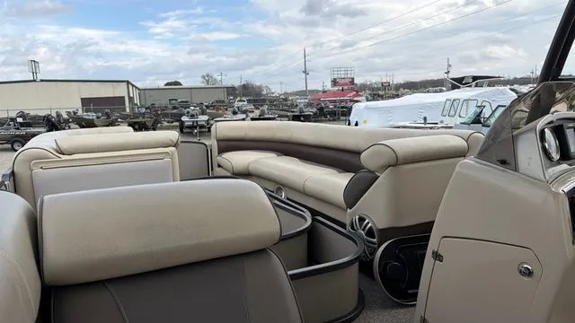 Slide: The Image of Premier Sunsation 26-25T Tri-Toon W/Yamaha 200 "SHO" No Tr 2015 - 19