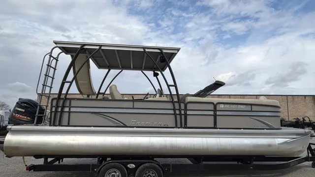 Slide: The Image of Premier Sunsation 26-25T Tri-Toon W/Yamaha 200 "SHO" No Tr 2015 - 6