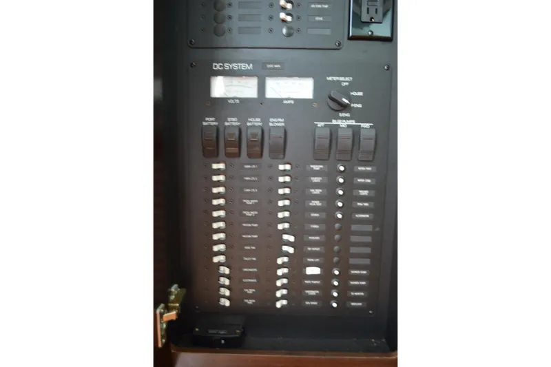 Slide: The Image of Control panel of Tiara Yachts C44 Coupe 2017. - 37