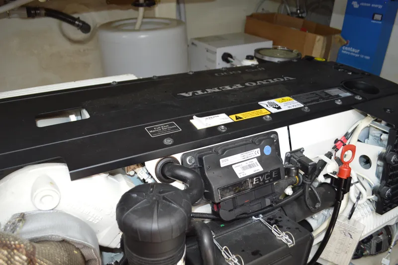 Slide: The Image of Tiara C44 Coupe 2017 - 60