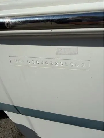 Slide: The Image of Chris-Craft 216 2000 - 10