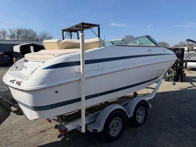 Slide: The Image of Chris-Craft 216 2000 - 7