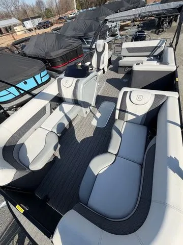 Slide: The Image of Godfrey Monaco 235 SFL Tritoon - Yamaha 250 SHO 2021 - 13