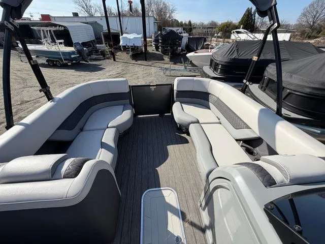 Slide: The Image of Godfrey Monaco 235 SFL Tritoon - Yamaha 250 SHO 2021 - 6