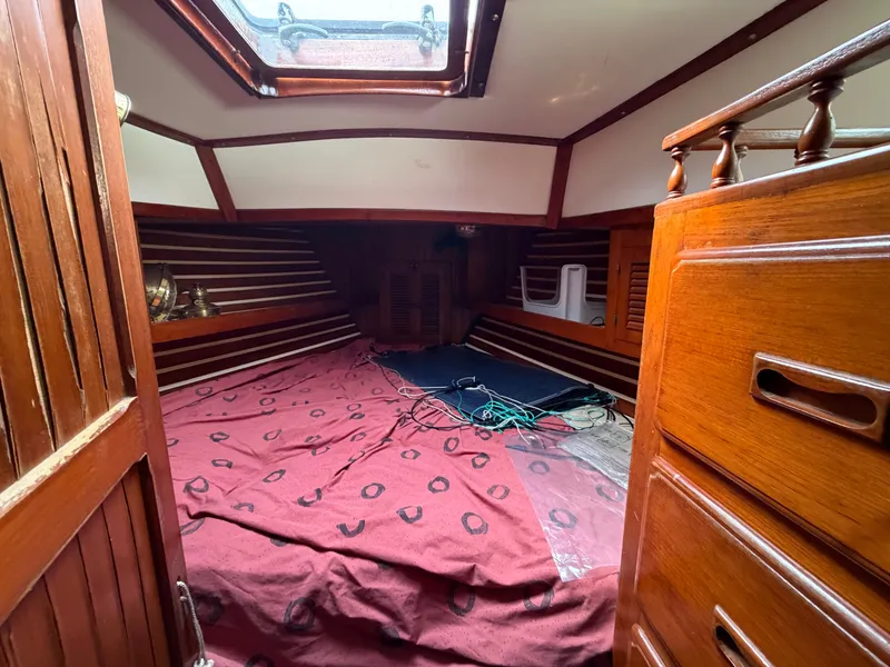 Slide: The Image of Young Sun 35 Cutter 1986 - 11