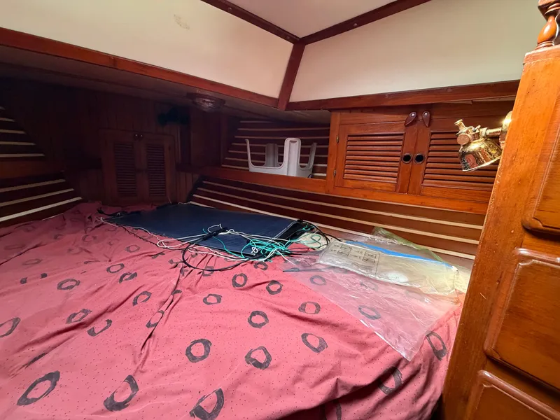 Slide: The Image of Young Sun 35 Cutter 1986 - 13