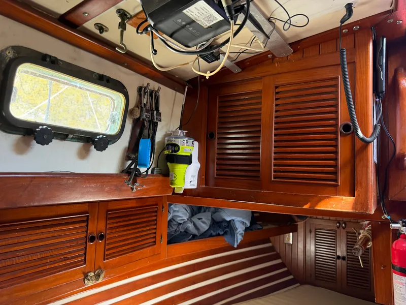 Slide: The Image of Young Sun 35 Cutter 1986 - 23