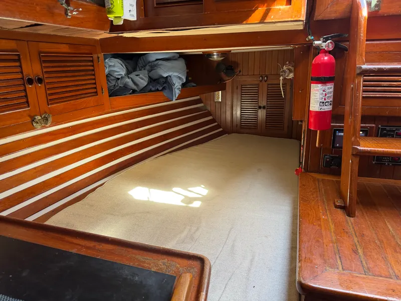 Slide: The Image of Young Sun 35 Cutter 1986 - 24