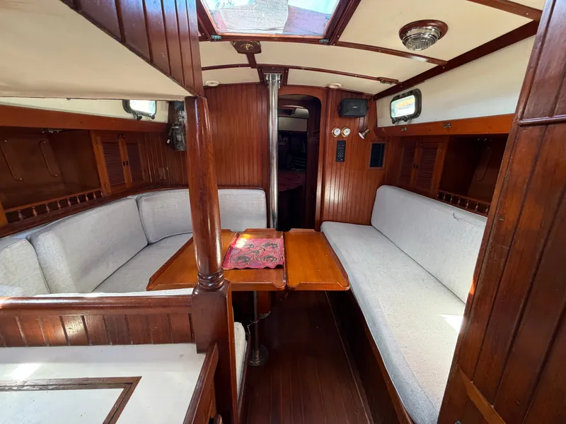 Slide: The Image of Young Sun 35 Cutter 1986 - 5