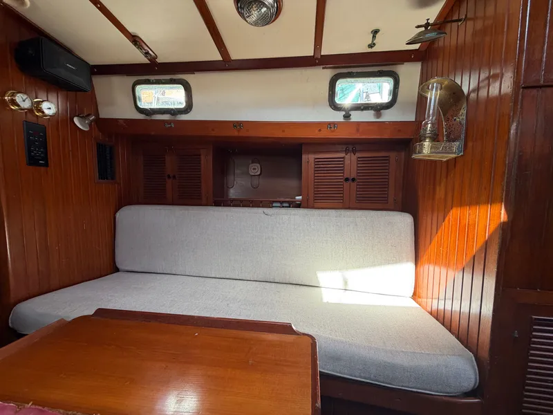 Slide: The Image of Young Sun 35 Cutter 1986 - 8