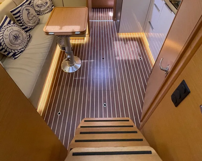 Slide: The Image of Bavaria Sport 360 HT 2016 - 10