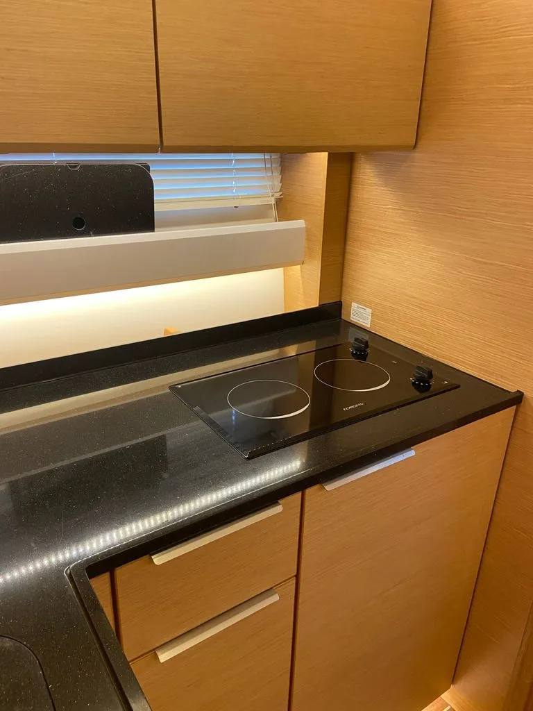 Slide: The Image of Bavaria Sport 360 HT 2016 - 13