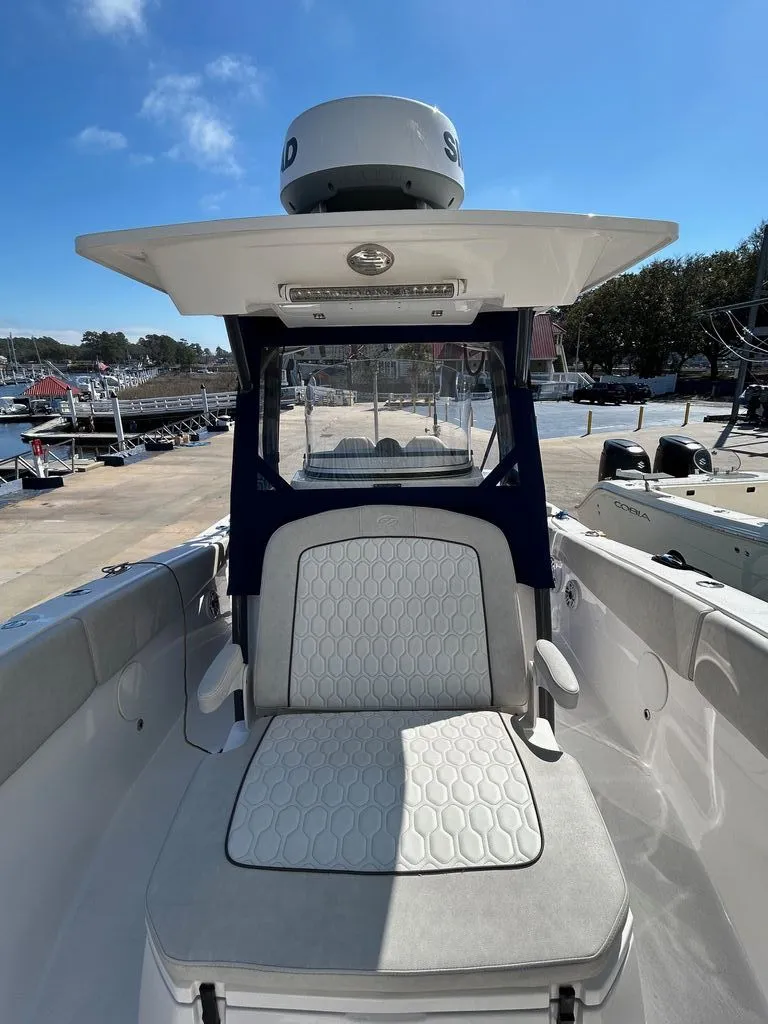 Slide: The Image of Sea Fox 288 Commander 2022 - 10