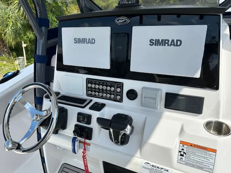 Slide: The Image of Sea Fox 288 Commander 2022 - 28