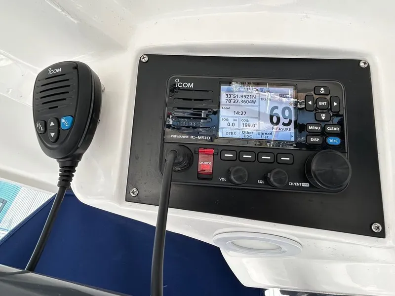 Slide: The Image of Sea Fox 288 Commander 2022 - 31