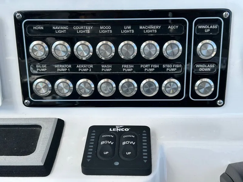 Slide: The Image of Sea Fox 288 Commander 2022 - 36