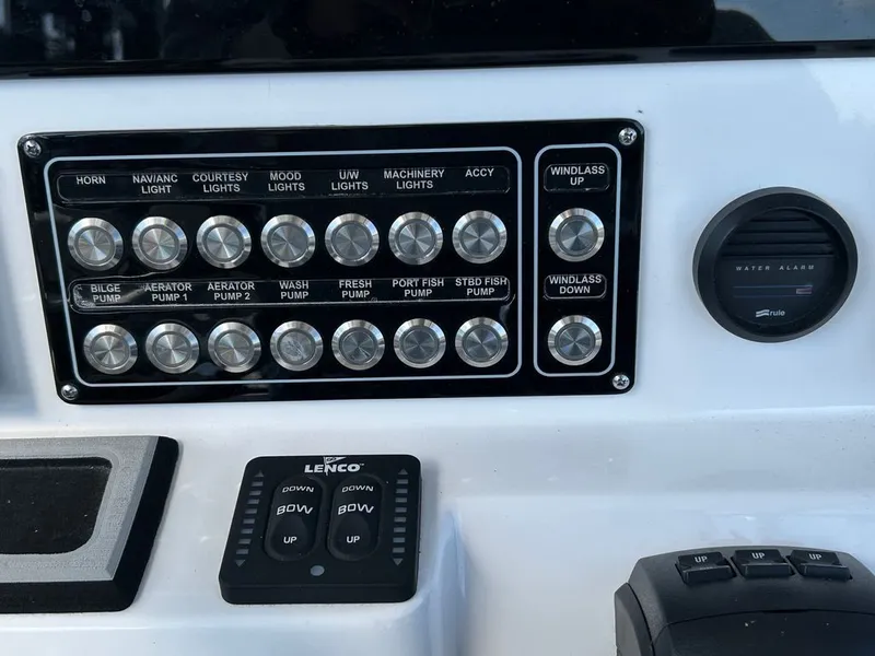 Slide: The Image of Sea Fox 288 Commander 2022 - 37