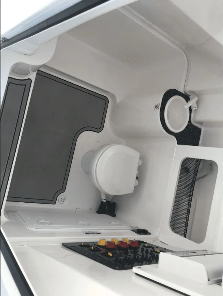 Slide: The Image of Sea Fox 288 Commander 2022 - 45