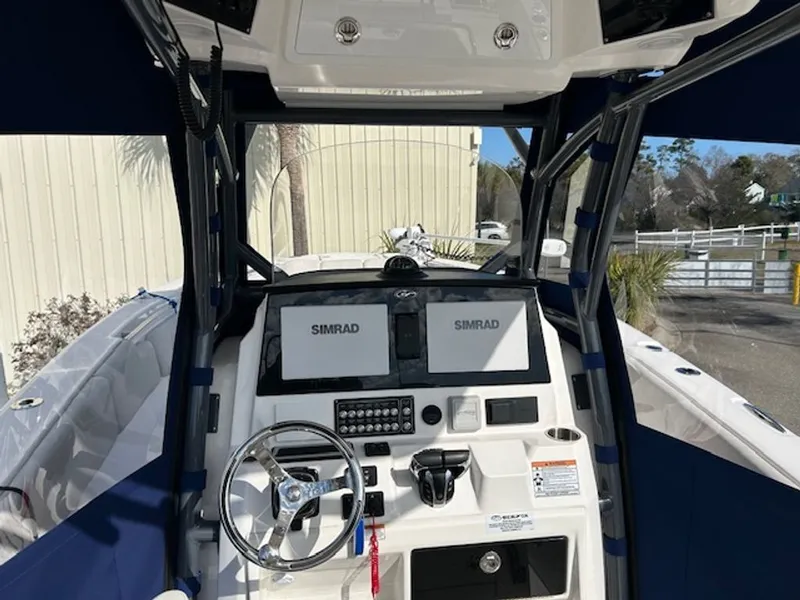 Slide: The Image of Sea Fox 288 Commander 2022 - 5