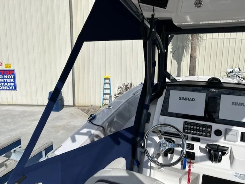 Slide: The Image of Sea Fox 288 Commander 2022 - 6