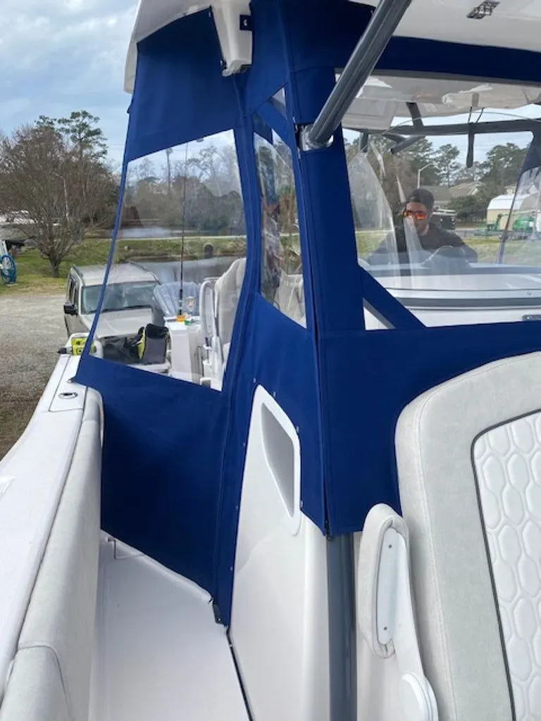 Slide: The Image of Sea Fox 288 Commander 2022 - 7