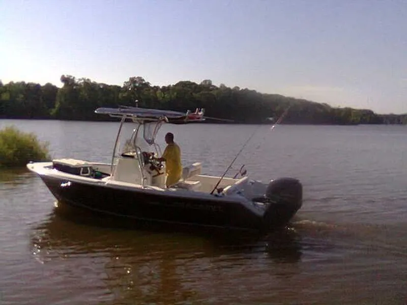 The Image of Sea Hunt Ultra 196 2013 - 0