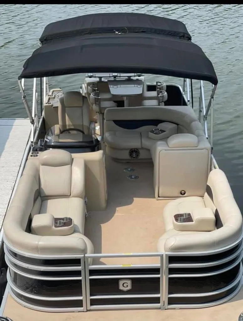 The Image of Godfrey Aqua Patio 2016 - 0