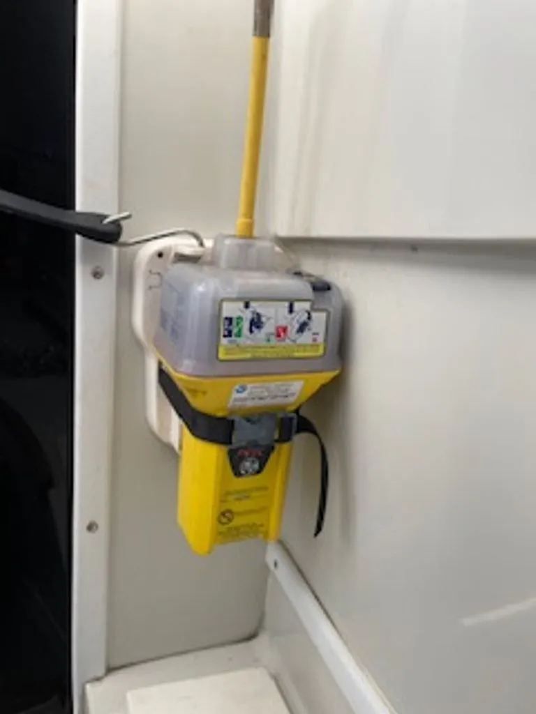 Slide: The Image of Contender Fisharound 2003 - 17