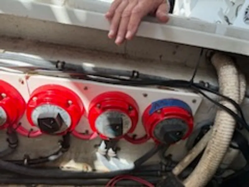 Slide: The Image of Contender Fisharound 2003 - 19