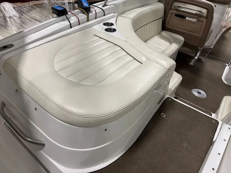 Slide: The Image of Cobalt 282 Bowrider 2008 - 11