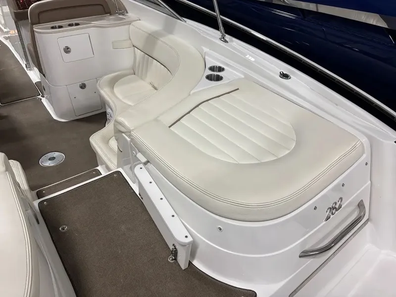 Slide: The Image of Cobalt 282 Bowrider 2008 - 12