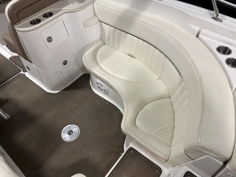 Slide: The Image of Cobalt 282 Bowrider 2008 - 14