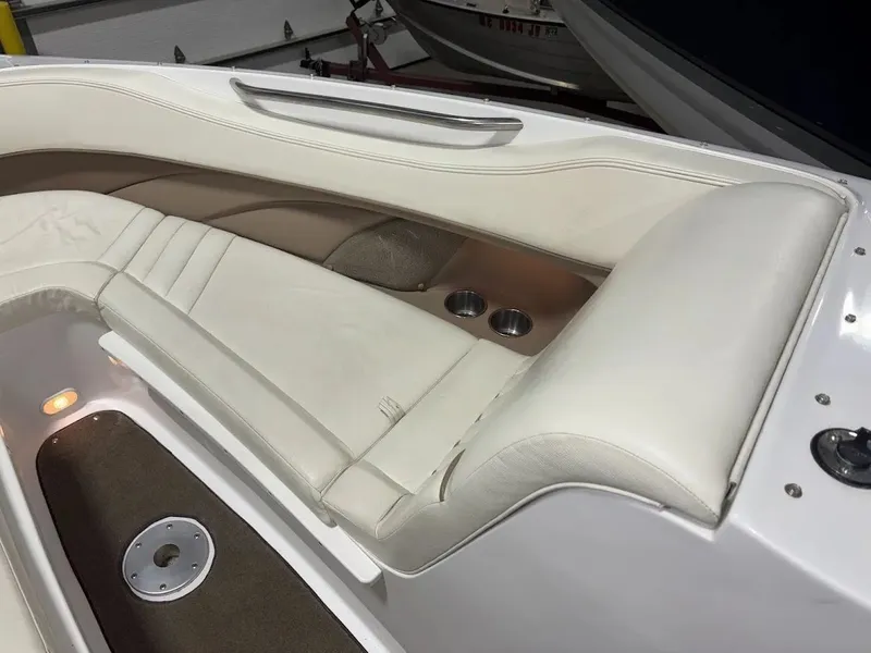 Slide: The Image of Cobalt 282 Bowrider 2008 - 26