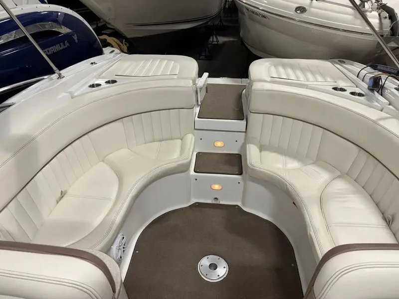 Slide: The Image of Cobalt 282 Bowrider 2008 - 30