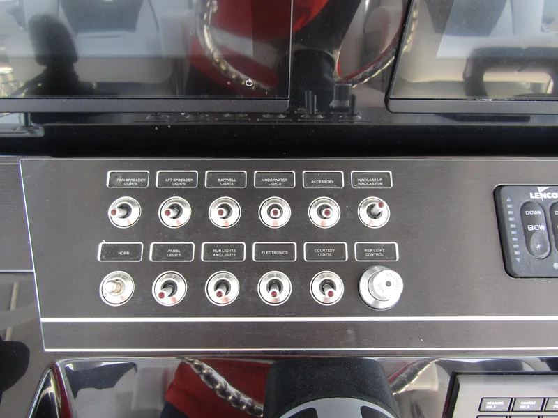 Slide: The Image of Control panel of the 2024 Wellcraft 352 Fisherman boat. - 25