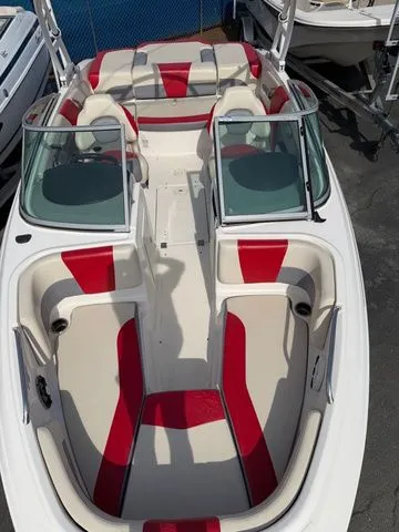 Slide: The Image of Chaparral H2O 21 SURF 2019 - 10