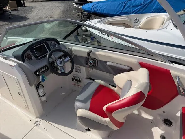 Slide: The Image of Chaparral H2O 21 SURF 2019 - 7