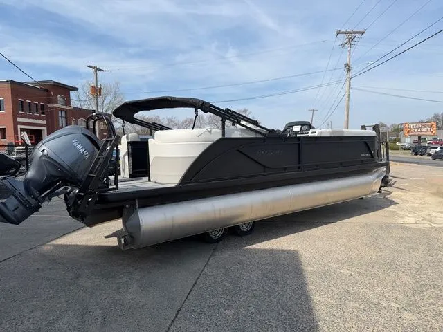 The Image of Godfrey Sweetwater 2286 SBC - 150 Yamaha 2026 - undefined