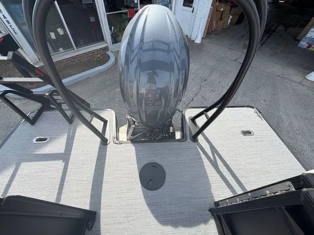 Slide: The Image of Godfrey Sweetwater 2286 SBC - 150 Yamaha 2026 - 12