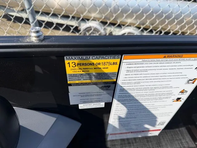 Slide: The Image of Godfrey Sweetwater 2286 SFL Tritoon - Yamaha 150 2026 - 14