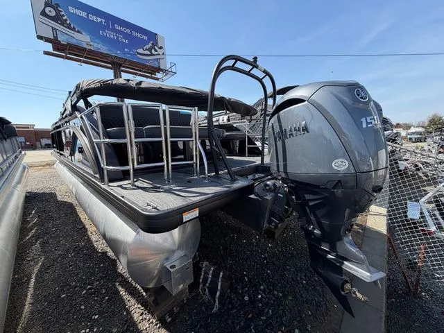 Slide: The Image of Godfrey Sweetwater 2286 SFL Tritoon - Yamaha 150 2026 - 8