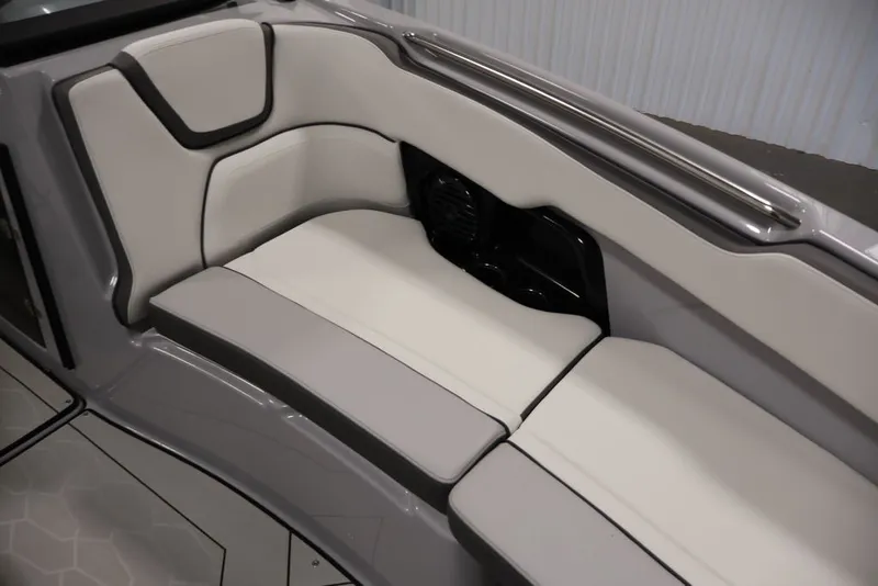 Slide: The Image of Luxurious seating on 2026 Yamaha Boats 252XE, featuring sleek design and comfortable upholstery. - 50