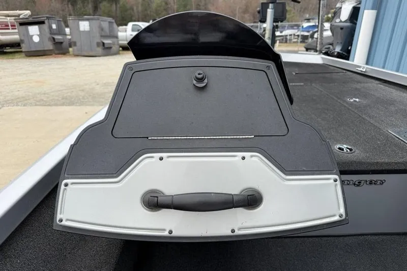Slide: The Image of 2017 Ranger RT188 boat deck with storage compartment and handle. - 21