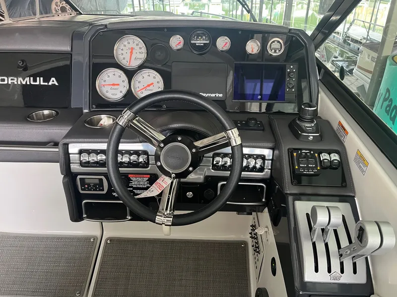 Slide: The Image of Formula 330 Crossover Bowrider 2019 - 8