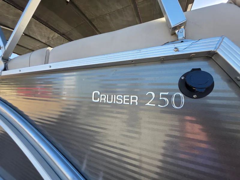 Slide: The Image of Harris FloteBote 250CR 2021 with Cruiser 250 lettering. - 4